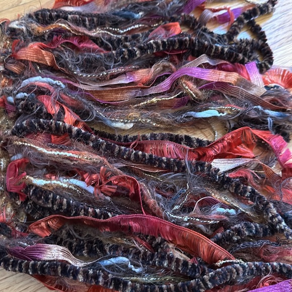 Dress scarf with tons of detail - Picture 3 of 4